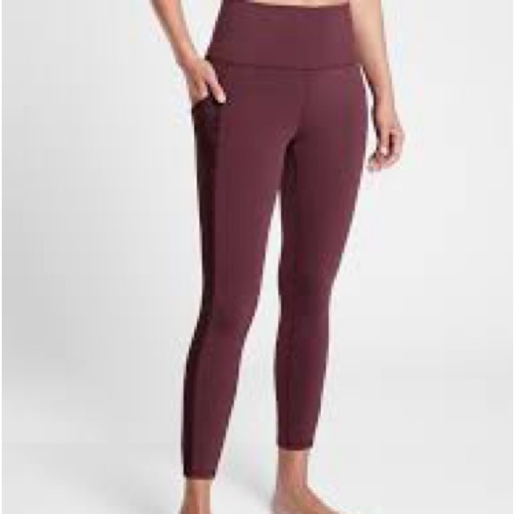 Athleta salutation stash pocket leggings